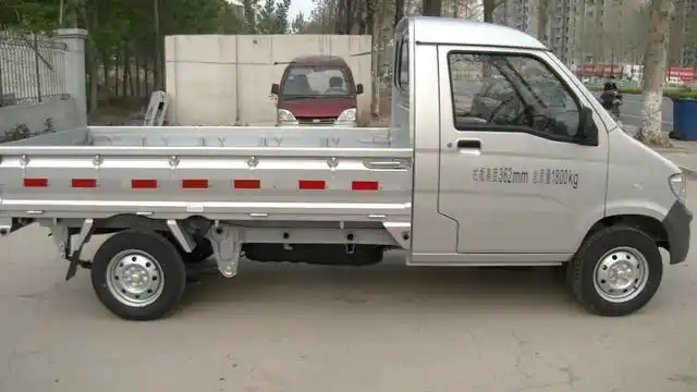 五菱之光单排小卡,3万出头的国六小货车,日常使用真方便