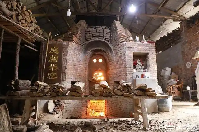 景德镇青花瓷系列知识之五:青花瓷器的窑烧方式